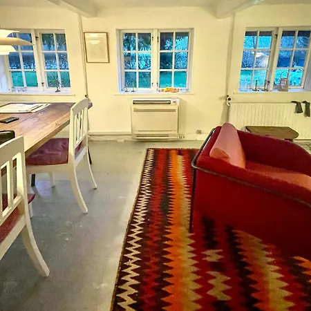 Nyaraló Thatched Half-timbered House On Idyllic *