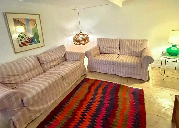 Dom wakacyjny Thatched Half-timbered House On Idyllic *